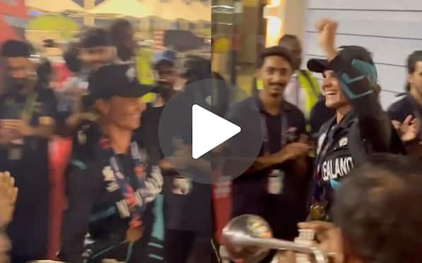 Suzie Bates Pulls Out Dashing Moves While Leaving The Stadium After T20 World Cup Win - Watch